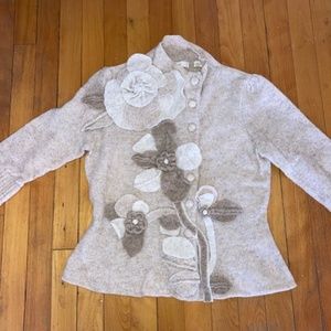 Gorgeous Sleeping on Snow brand appliqué sweater M Anthropologie